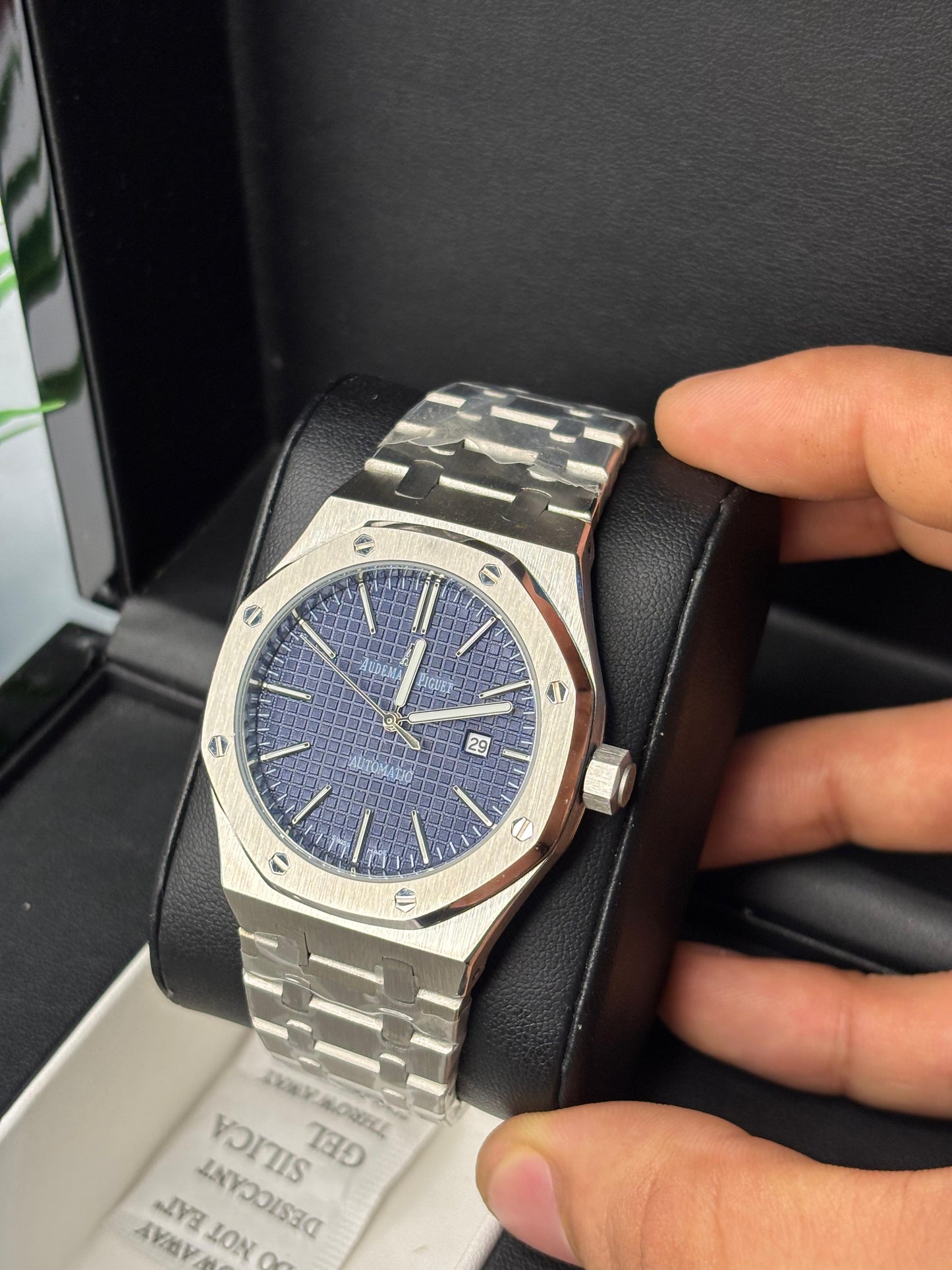 AP BLUE QUARTZ