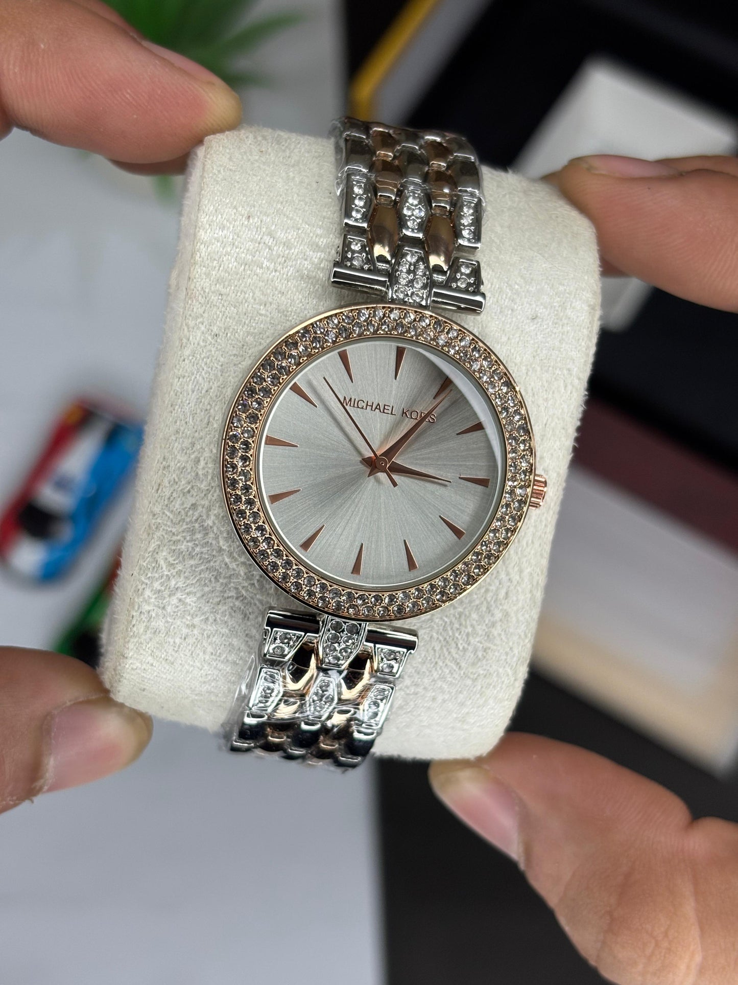 MICHEAL KORS TWO-TONE FOR HER