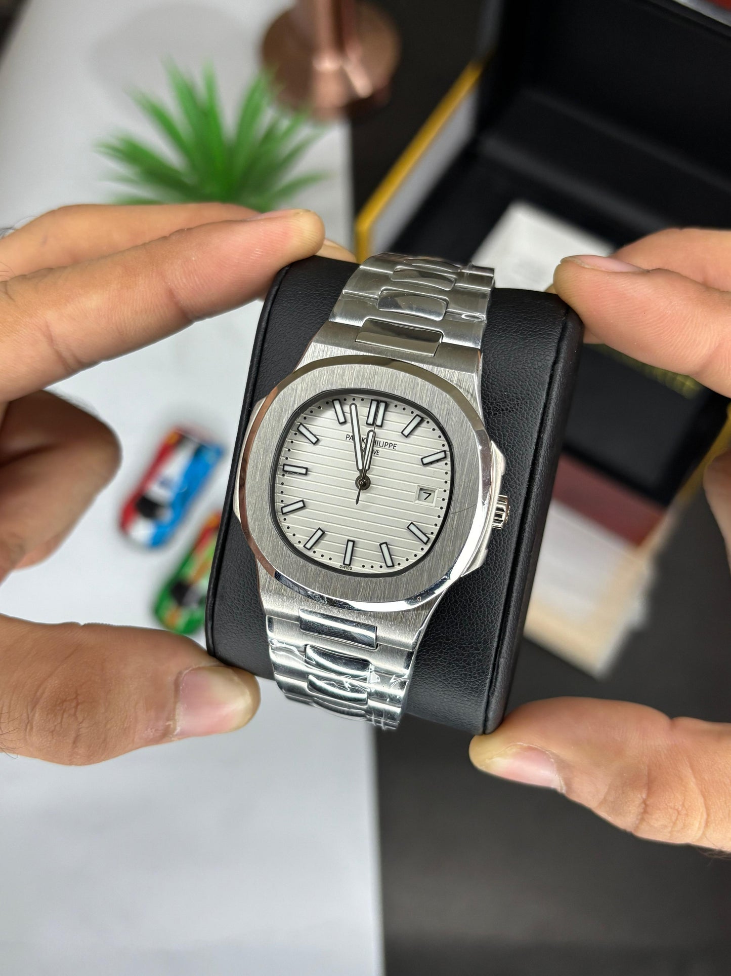 PATEK WHITE AUTO