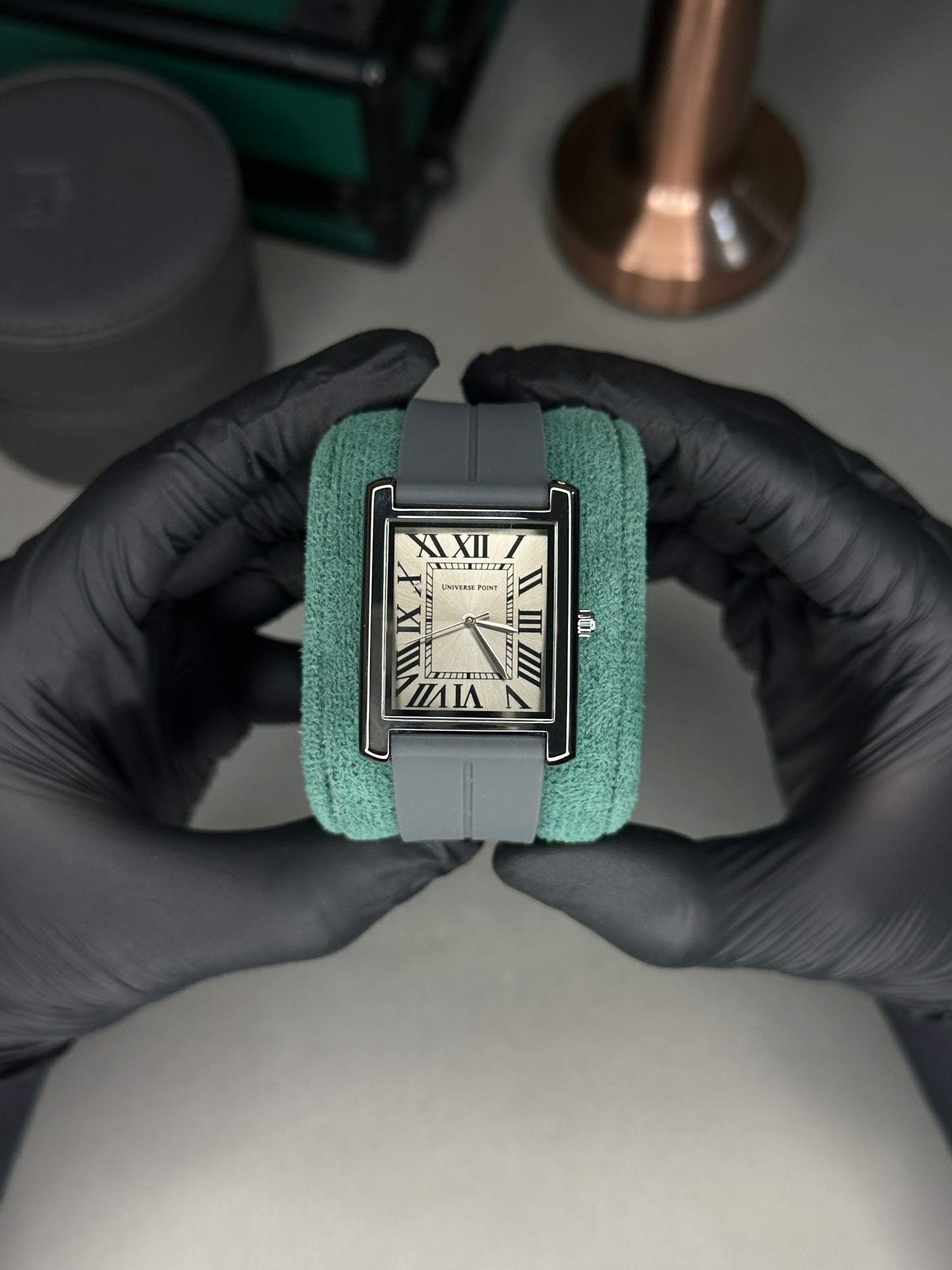 UNIVERSE POINT TANK GREY